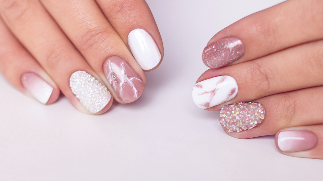 nail art minimaliste